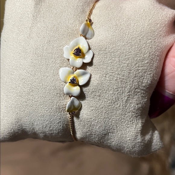 NWOT Kate Spade Precious Pansy adjustable gold tone bracelet - Picture 6 of 8